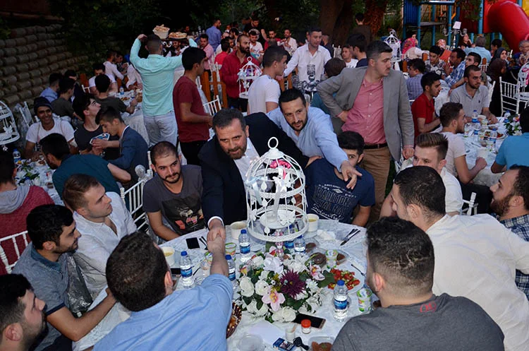 dilmac genc iftar V7EbhayJid