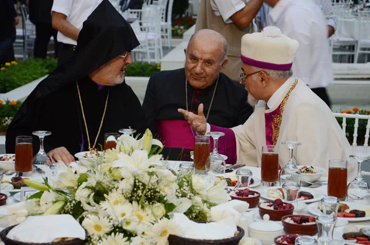 İstanbul Müftülüğü’nün 'Gelin gönüller yapalım’ temalı iftar yemeği, Diyanet İşleri