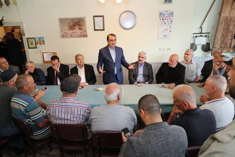 Enerji Bakanı Fatih Dönmez Beykoz sokaklarına indi 1 donmez3 TFO8bJ7m1H