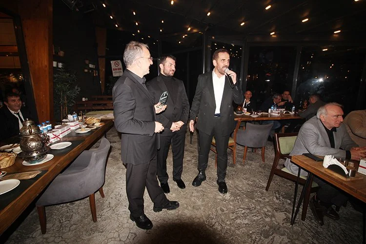 Dost Beykoz 25. Yılını Beykoz İçin Çalışanlarla birlikte kutladı 11 dostbeykoz 25 yil hab CSIEqaC9KR