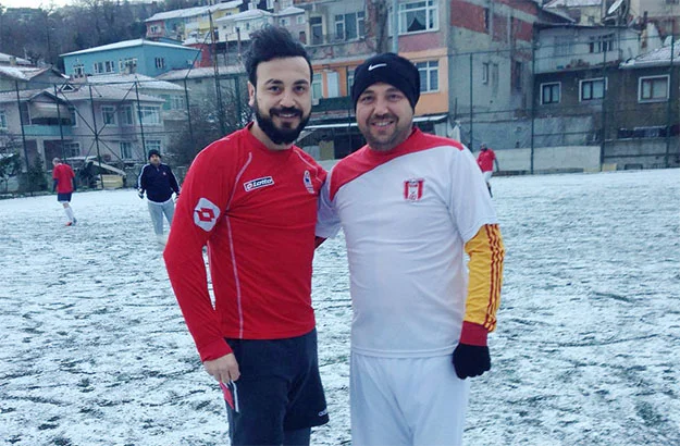 Beykoz’da gün geçmiyor ki, futbol sahalarında ilginç görüntülere tanıklık etmeyelim.