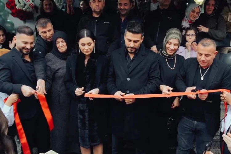 Dilan Polat 105. Güzellik Merkezini Beykoz'a açtı 2 dp1 DuyJhDbSos