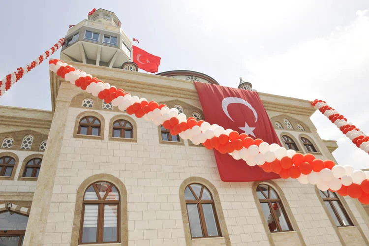 Gümüşsuyu Mahallesine bağlı Karlıtepe Mevki'nde 3 bin 500 metrekarelik alan