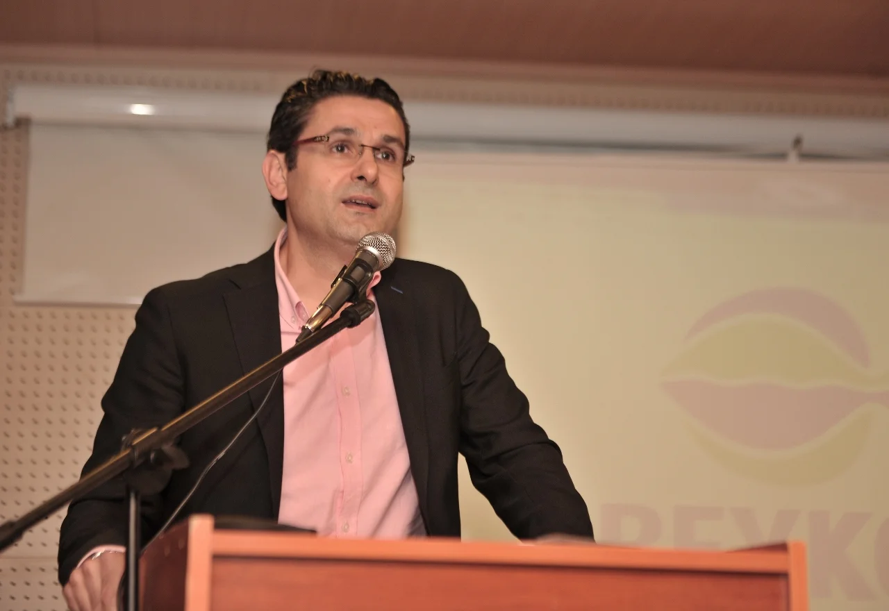 Beykoz Belediyesi ilçedeki ortaokul 8. sınıf öğrencilerine ve öğretmenlerine 4