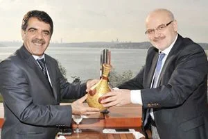 Kars Belediye Başkanı Nevzat Bozkuş, EMİTT Fuarı'nda kendilerine destek olan