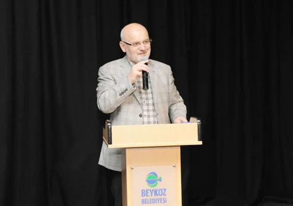 Beykoz Belediyesi’nin ev hanımlarının günlük internet ve bilgisayar teknolojisinden yararlanması