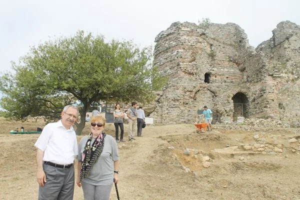 Doğu Roma dönemine ait önemli kalıntılarından Yoros Kalesi'nde kazı çalışmaları