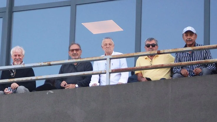 Beykoz’un efsaneleri Beykoz Stadında buluştu 3 efsane kapak 2 awX nk GJH