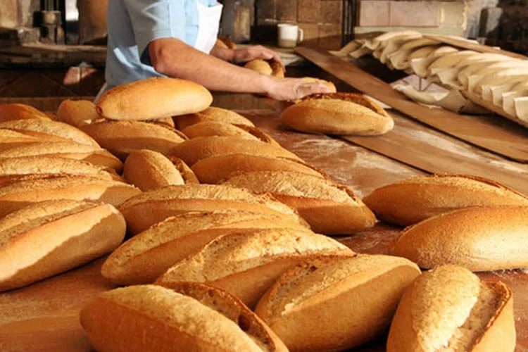 Daha önce gramı 200 olan ekmeğin 20 gram yükselmeyle birlikte