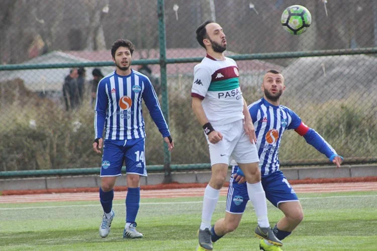 İstanbul 2. Amatör'de Beykoz'u temsil eden Elmalıspor, Ortaçeşme Stadı'nda konuk