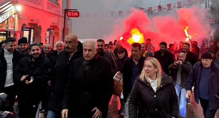 CHP Beykoz Belediye Başkan Adayı Alaattin Köseler, vatandaşla ilk geniş