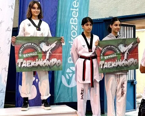 Beykoz’da Cumhuriyetimizin Kuruluşunun 100. Yılı etkinlikleri kapsamında düzenlenen sportif faaliyetlerden