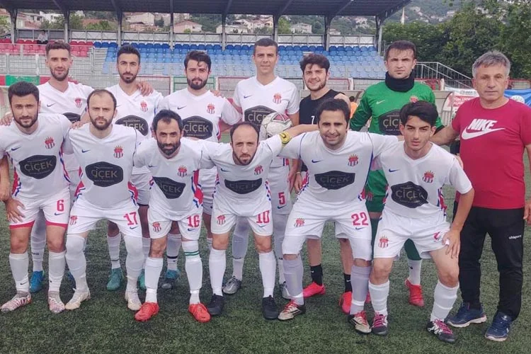 İstanbul 1.Amatör Lig 19. Grununda Beykoz'u temsil eden Elmalıspor, Paşabahçe'de