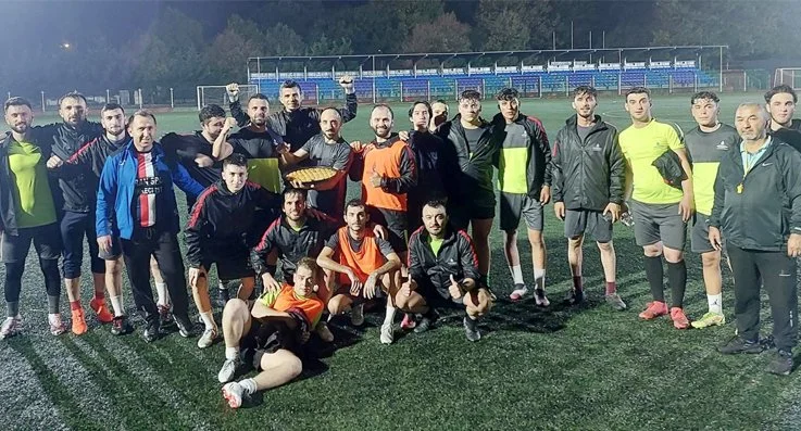 İstanbul 1. Amatör Ligi Beykoz temsilcilerinden Elmalıspor'da ligin başlamasına sayılı
