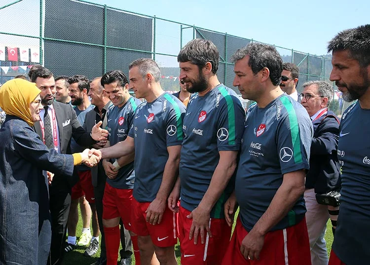 emine erdogan ri 60RiAwndE