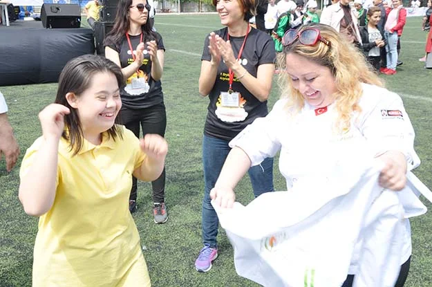 engelli mayis 2016 beyk Lzeq1AqiYN