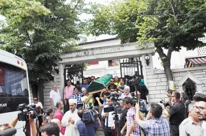 Motosikletle Güneydoğu turuna çıkan ancak Şanlıurfa'da metruk bir evde cesetleri