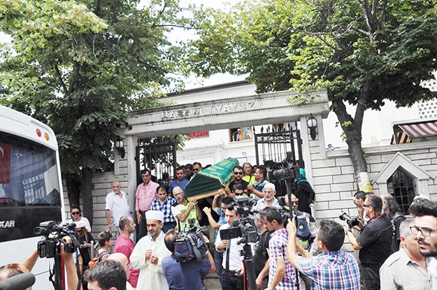 Motosikletle Güneydoğu turuna çıkan ancak Şanlıurfa'da metruk bir evde cesetleri