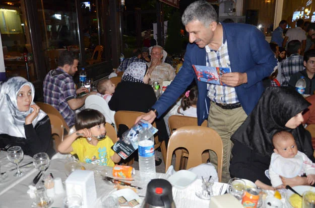 Beykoz’da iftar sofrası Ensar Muhacir kardeşliği için kuruldu 3 ensar vakfi iftar 8 X nlsJyqsJ
