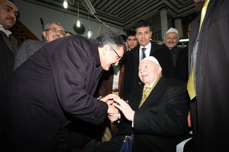 Beykoz Belediye Başkanı Murat Aydın, eski başbakanlardan Prof. Dr. Necmettin