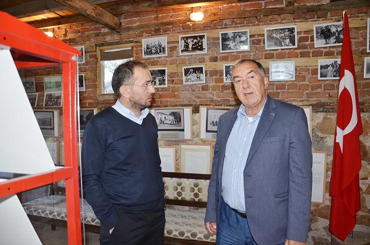 erdogan novvicki 10 Oy1 AEpIiU