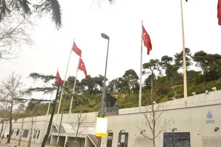 Beykoz Surp Nigoğos Ermeni Kilisesi’ne ait olan mezarlık arazisi, Vakıflar