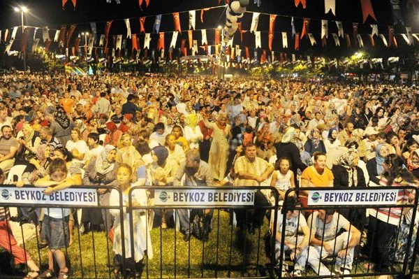 Beykoz Belediyesi’nin Geleneksel Çayır festivali başladı… Festivalin ilk konuğu ise