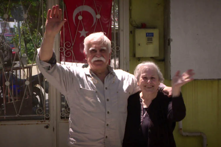 Beykoz'da hayatını sürdürdüğü semtte scooterlı amca olarak bilinen Mehmet Ersöz,