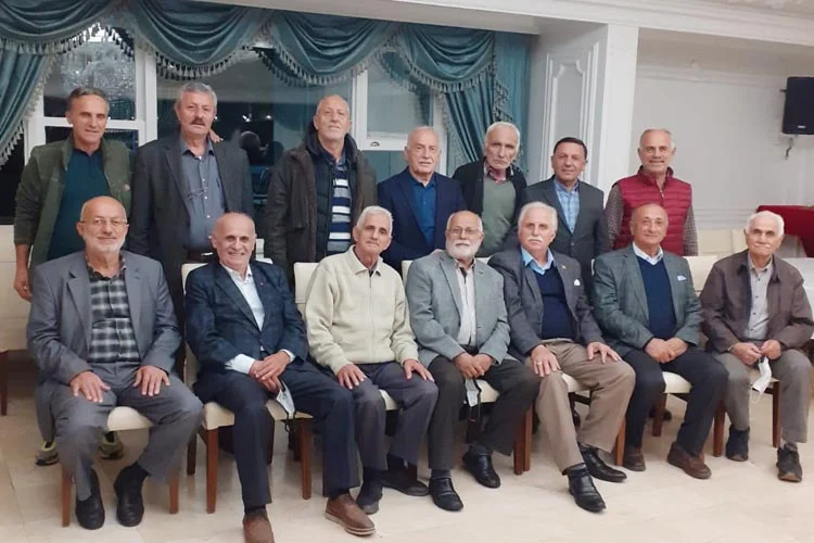 Beykoz’da daha önce görev yapan eski muhtarlar periyodik olarak bir