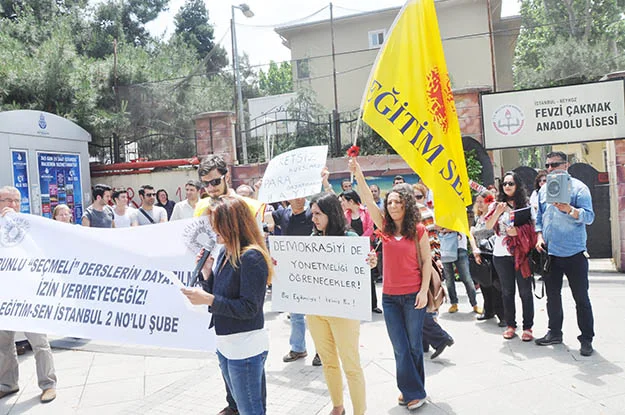 Beykoz'da 4+4+4 eylemi 3 eyle PI3ft cMpG