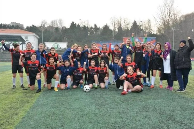 fatma bask 1WRYepMV F