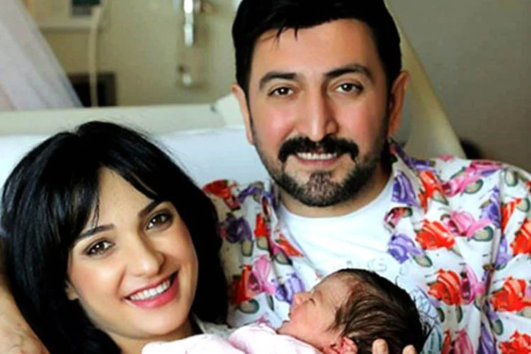 Hayatı tespih yapmışım adlı şarkıyla tanınan Ferman Toprak'ın eşini darp