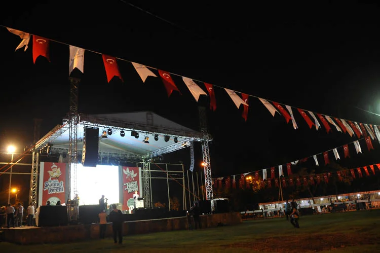 Beykoz Belediyesi tarafından organize edilen Tarihi Beykoz Çayır Festivali, birinci