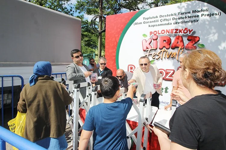 festival 1 X9bmv3akCP