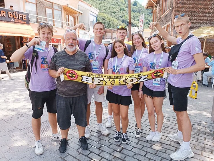 festival beyk 4li8PPD76N