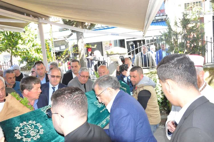 fethi merm f5pd jZiMd