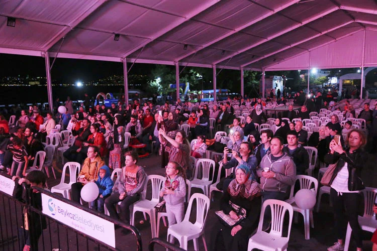 fethin565yildonumukutlandi 1 Pv7NJQZ rG