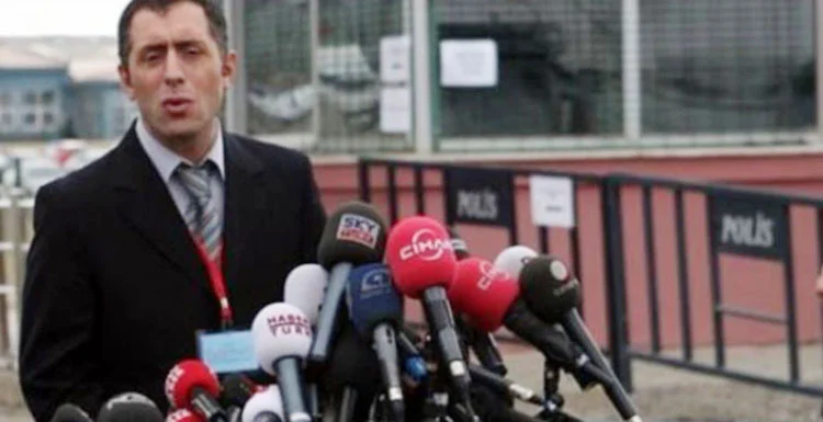 feto av yak auzbJtPeNi