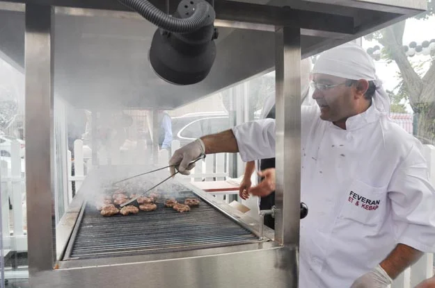 Beykoz'un en uygun kebapçısı açıldı 2 feveran et acilis 31 jmqnk 57uv