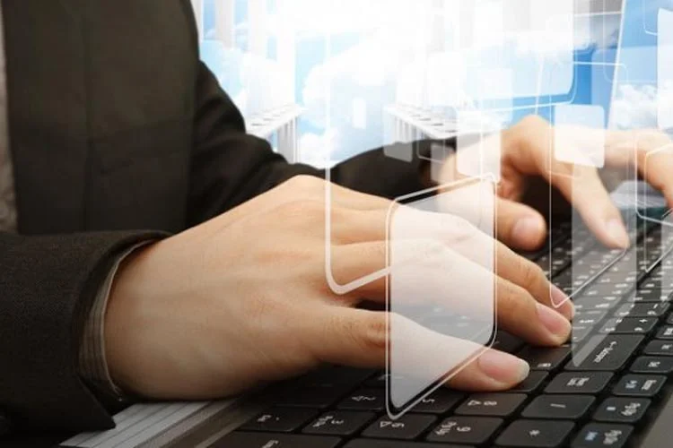 Döviz piyasalarında yatırım yapmanın iki yolu var. İlki çok bilindik