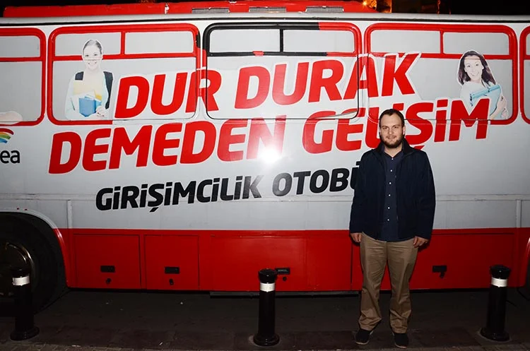 Yaklaşık iki yıldır İBB Gençlik Meclisi Başkanlığı'nı yürüten Samed Ağırbaş,