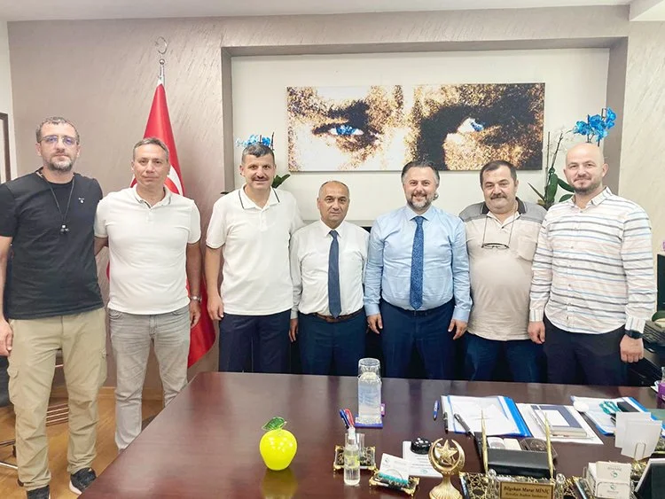 Başkan Köseler’e Yenimahalle forması 2 forma hab s23ncYaJ7O