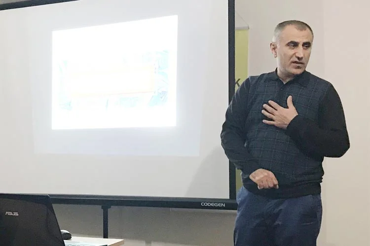 Özgür-Der Beykoz Şubesi tarafından düzenlenen seminerde Fevzi Zülaloğlu “Yaşam Kitabı