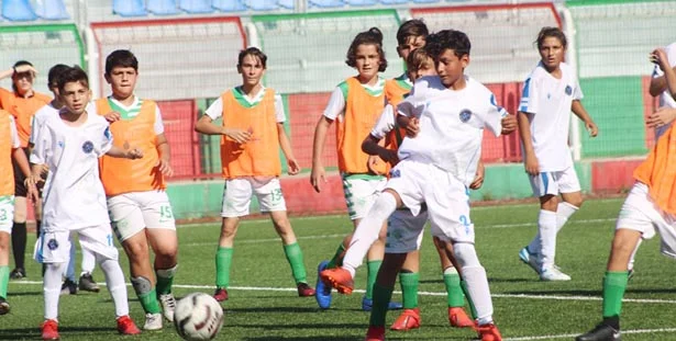 İstanbul Amatör Liglerinde 2019-20 Sezonunda ilk başlayan kategori olan U14-B