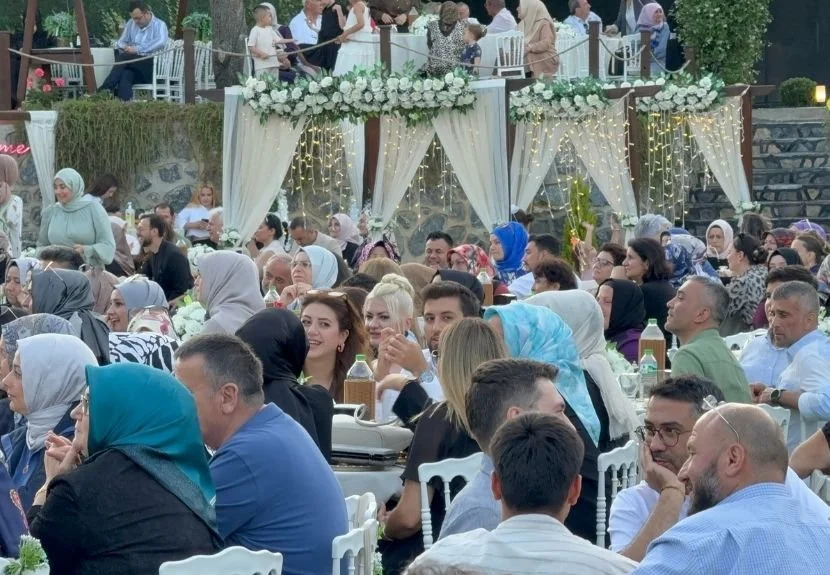 Beykoz’da herkes bu düğünde buluştu 1 gaye120 qn1k5IuzCY
