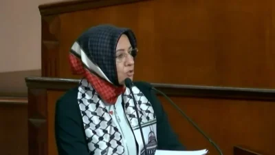 AK Parti Kadın Kolları MKYK Üyesi, Beykoz ve İBB Meclis