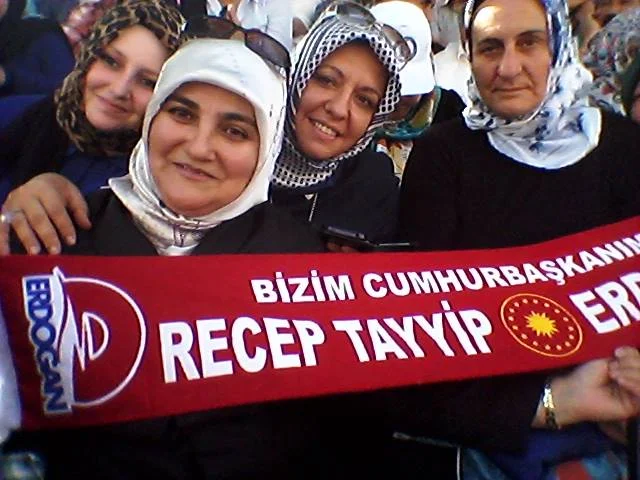 AK Parti Genel Merkezi, İstanbul İlçelerinde yapılacak olan Kadın Kolları