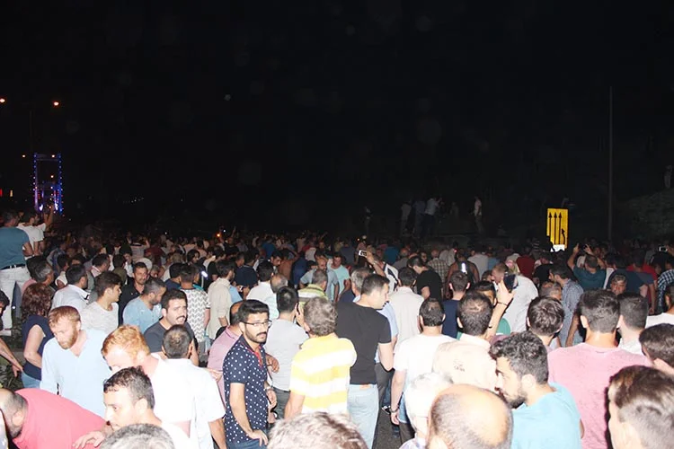 FETÖ/PDY darbe girişimini sırasında FSM Köprüsü, Beykoz Anadoluhisarı ve Kuleli