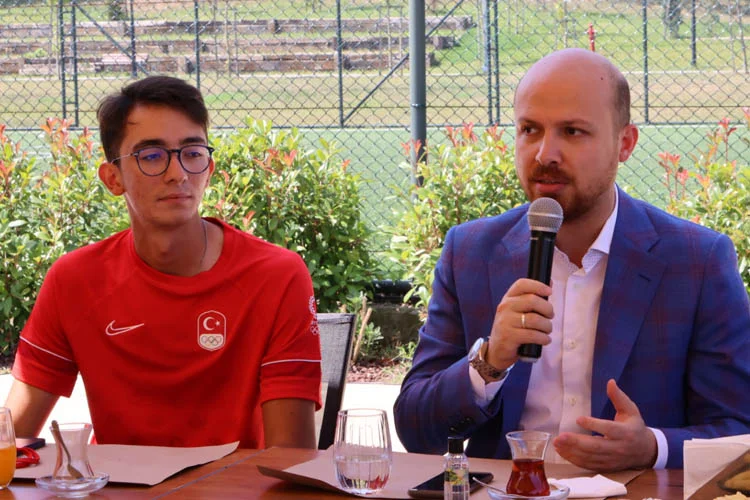 Tokyo 2020 olimpiyatlarında Türkiye’nin ilk okçuluk şampiyonu Mete Gazoz, Beykoz’a