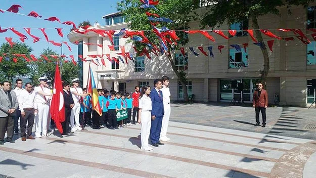 genclik spor 2 nuDl8O0Ynf